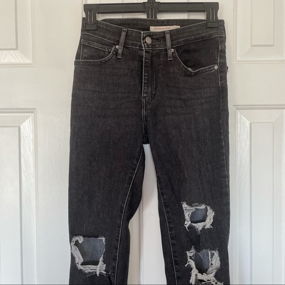 Ripped black 721 Levi jeans - Picture 2 of 5